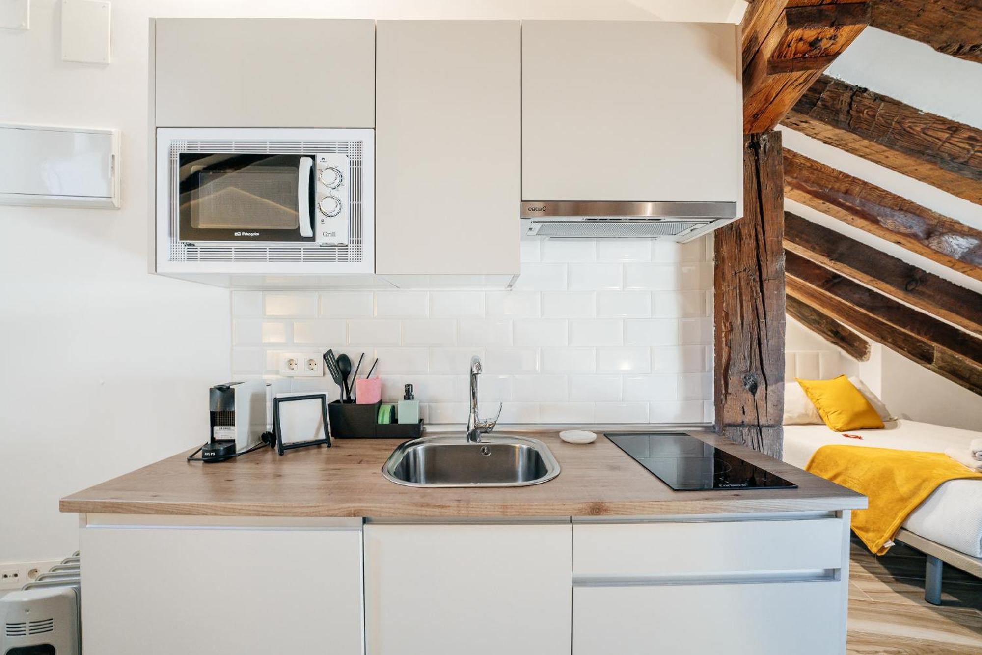 Yoomi Homes Plaza Mayor Madrid Exterior foto